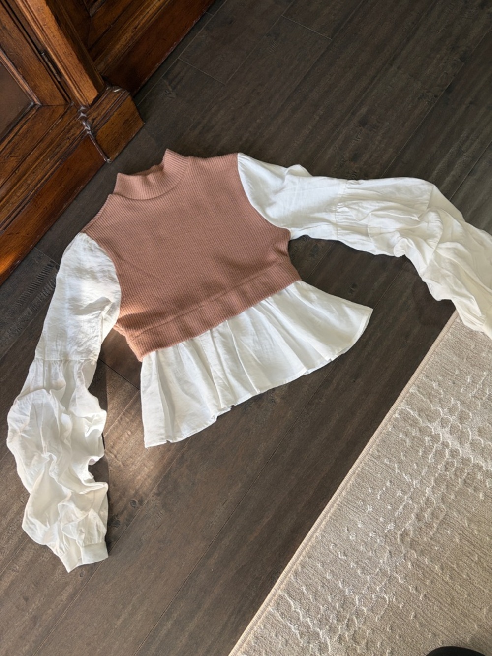 Women’s Beige Knit Peplum Top with White Puff-Sleeve Blouse